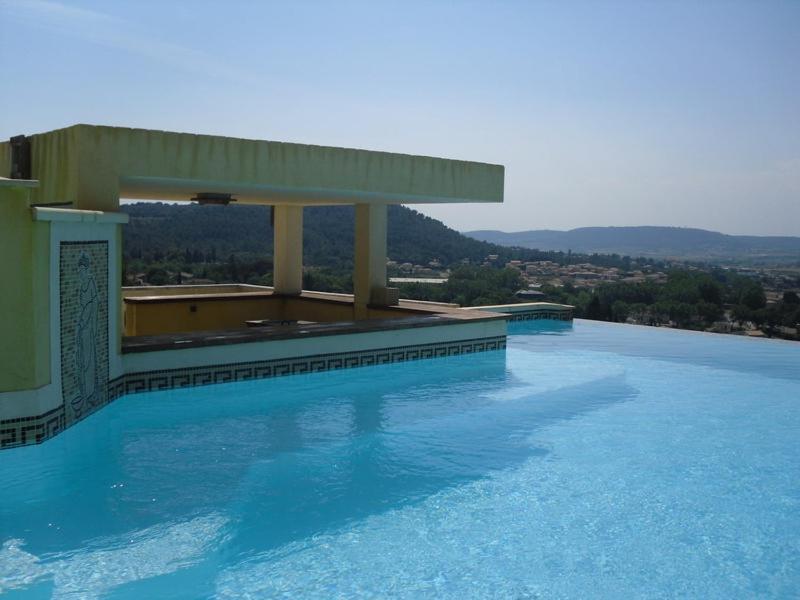 Appartements Vue Panoramique Avec Piscine Et Jacuzzi Langlade Exterior photo